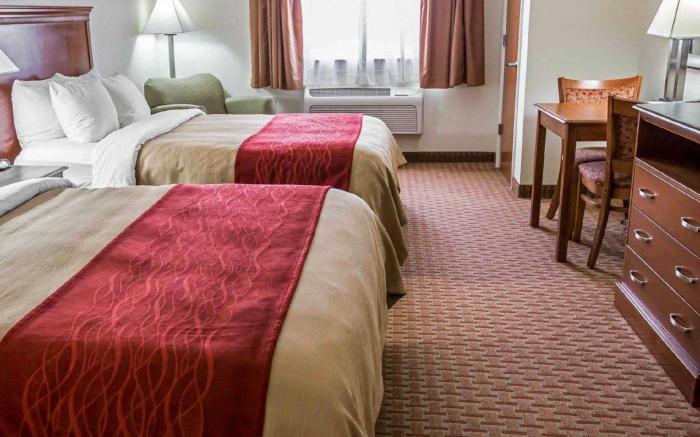 Comfort Inn Hebron-Lowell Area