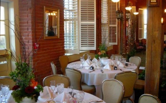 The Common Man Inn & Restaurant