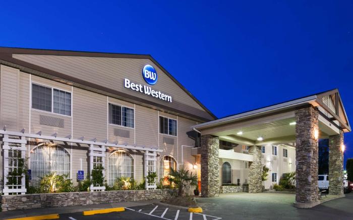 Best Western University Inn & Suites
