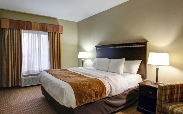 Comfort Suites