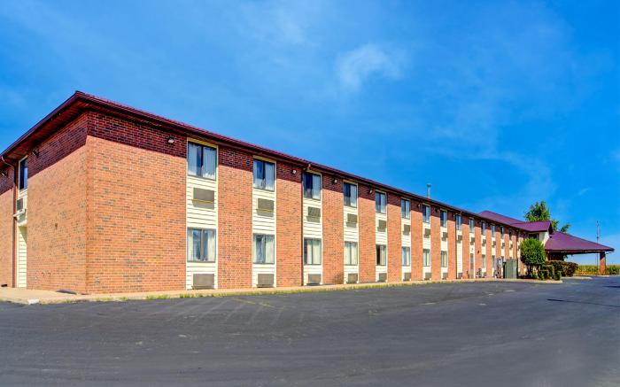 Capital O Amerihost Inn and Suites Mexico Hwy 54 MO