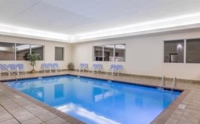 Reston Inn & Suites