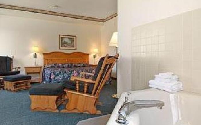 Heritage Inn & Suites