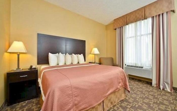 Hampton Inn White House