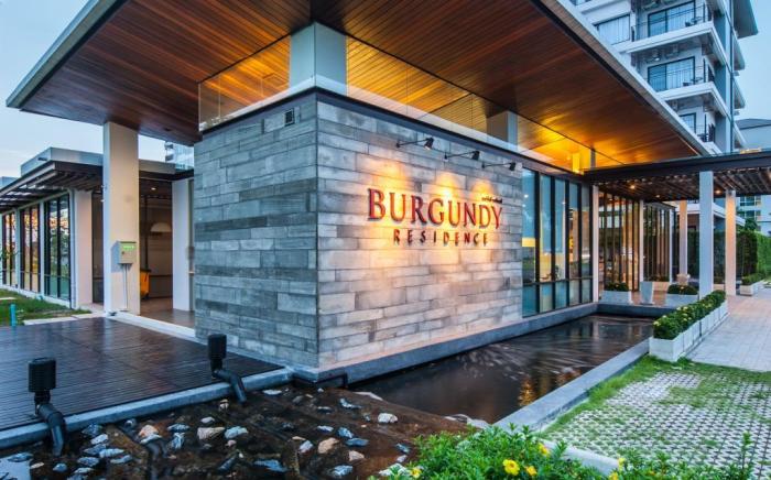 Burgundy Residence 304