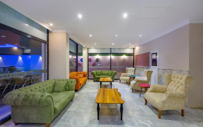 Twin Apart Hotel