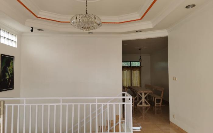 Villa Wubao sebelah hotel Le Eminence & Kota Bunga