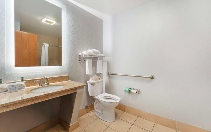 Best Western St. Clairsville Inn & Suites