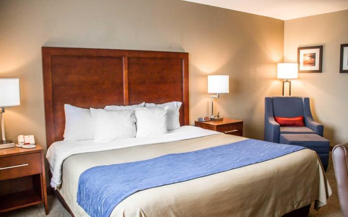 Comfort Inn & Suites