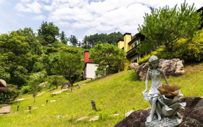 Yangpyung Lavin Pension