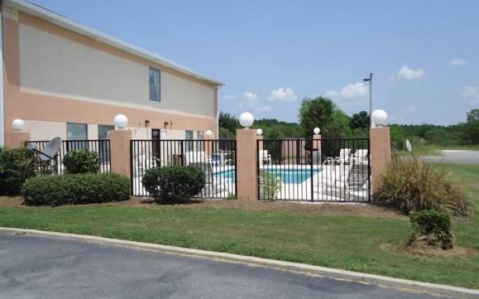 Key West Inn - Baxley