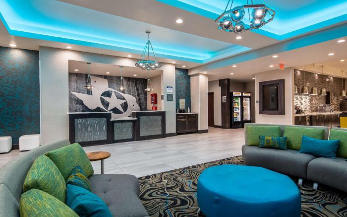 Best Western Plus Waller Hotel