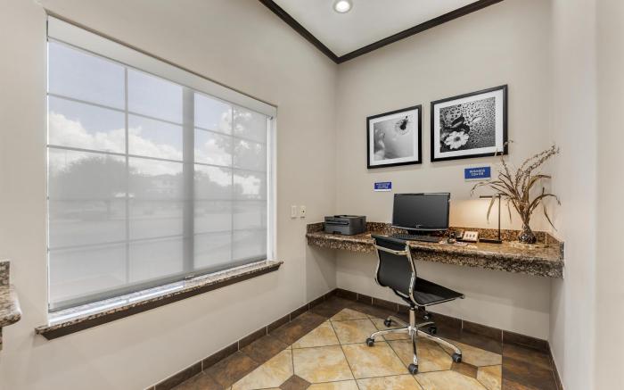 Best Western Sea World/Lackland AFB NW Hotel & Suites