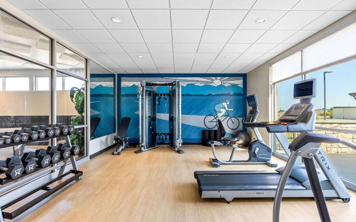 Best Western Plus Bolivar Hotel & Suites