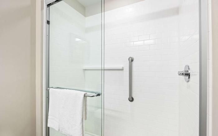 Best Western Plus Bolivar Hotel & Suites