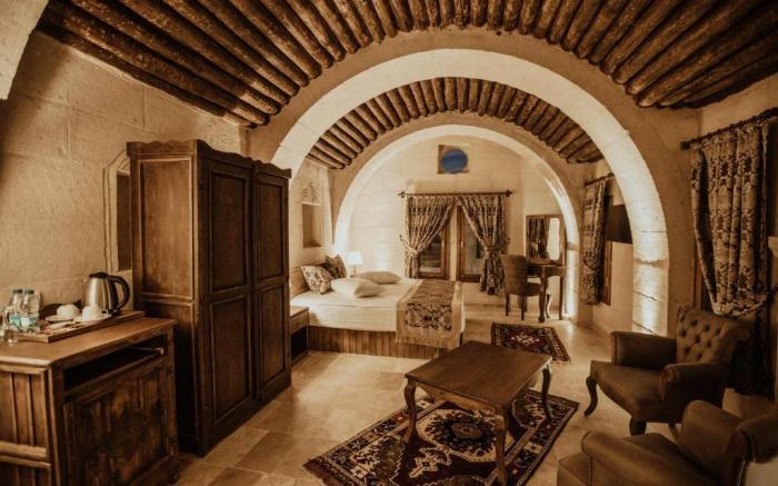 Alia Cave Hotel