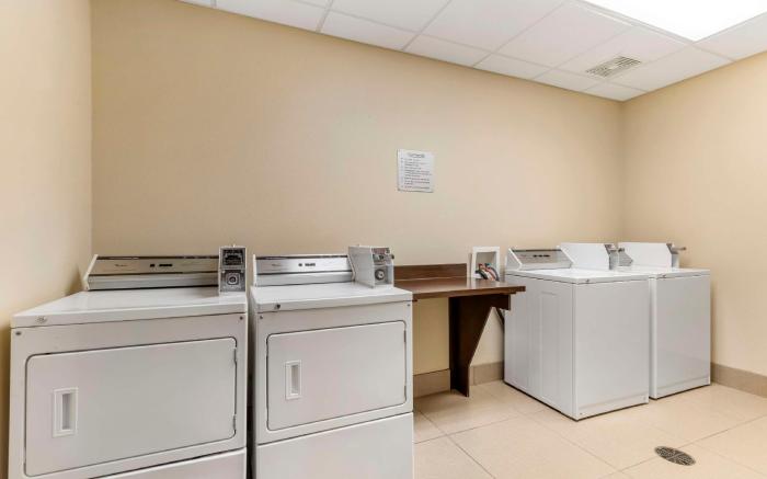 Best Western Plus Longhorn Inn & Suites