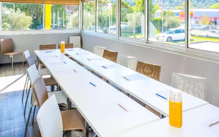 ibis budget Aubagne Paluds Agora