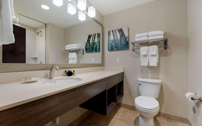 Best Western Plus Centralia Hotel & Suites