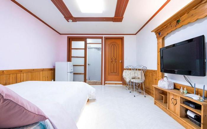 Windmill and light house pension