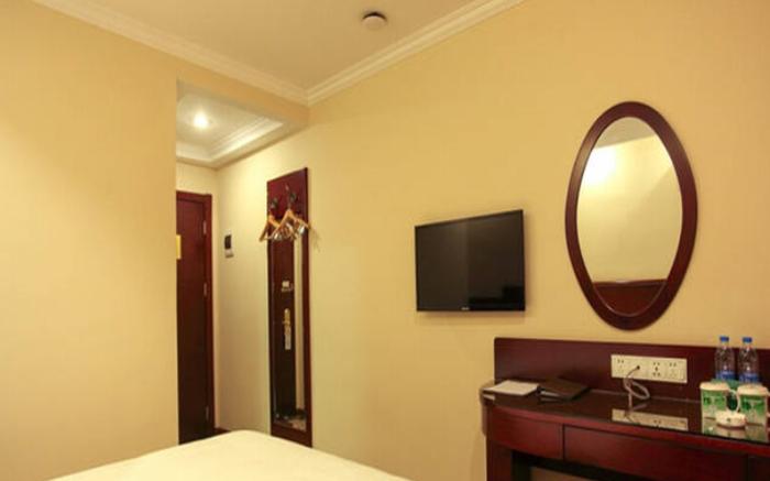 GreenTree Inn Hefei Railway Station Baima Phase III Baowen Business Building Express Hotel
