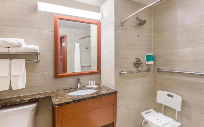 Ramada by Wyndham Flushing Queens