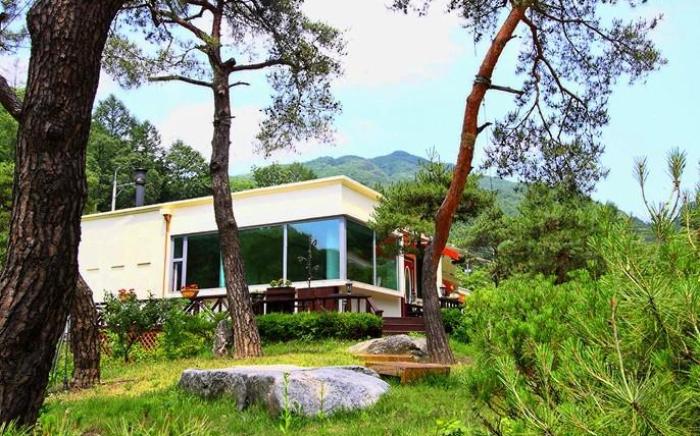 Yangpyeong Sanneomeo Pension
