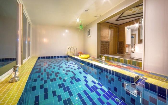 Gapyeong aqua velly poolvilla jeongaeksil poolvilla and spa