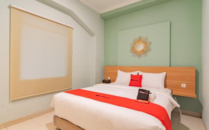 RedDoorz Plus @ Bagusrangin Street