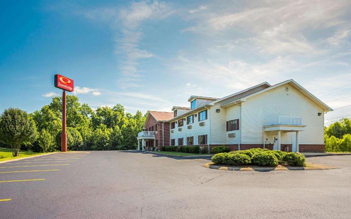 Econo Lodge Inn & Suites