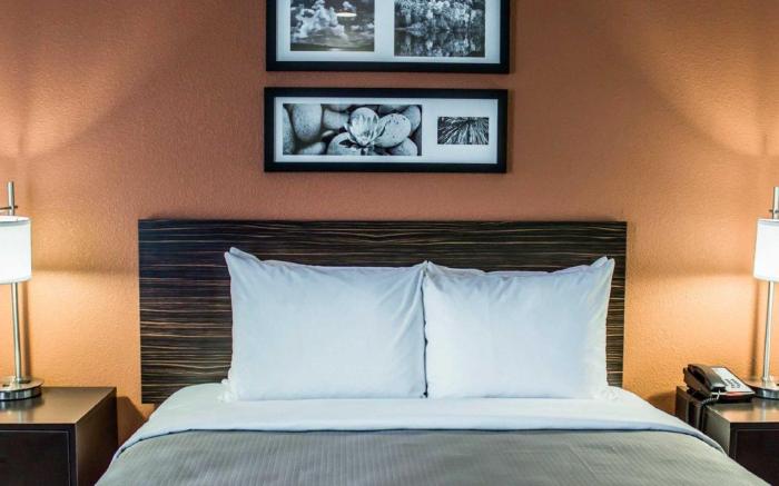 Sleep Inn & Suites Spring Lake - Fayetteville Near Fort Liberty