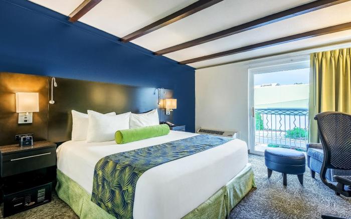 Oasis Hotel & Conv. Center, Ascend Hotel Collection