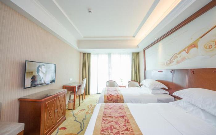 Vienna Classic Hotel Qingyuan Taihe Ancient Cave Scenic Area