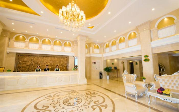 Vienna International Hotel SH Jiaoda Humin Rd