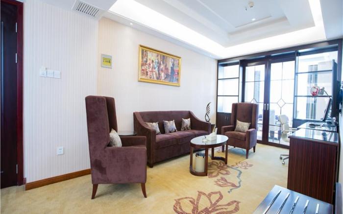 Vienna International Hotel Zhumadian Huayuan Branch