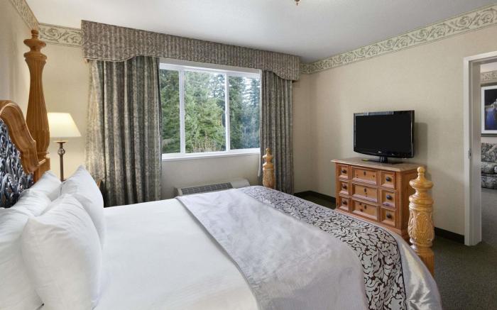 Ramada by Wyndham Olympia