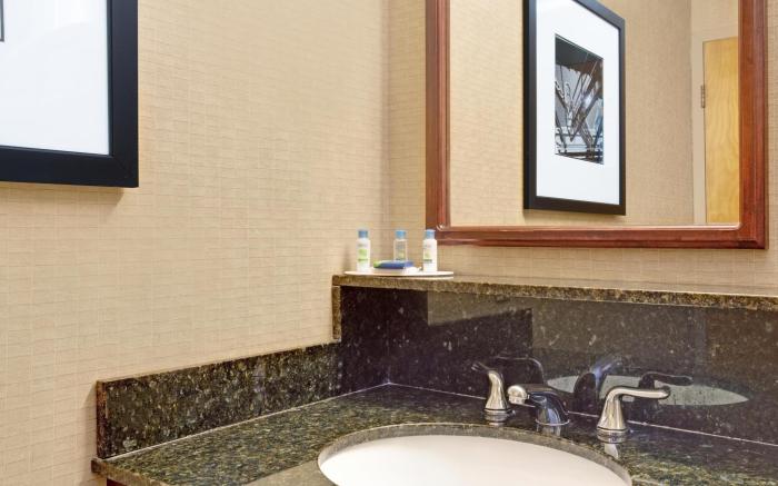 Ramada by Wyndham Reno Hotel and Casino