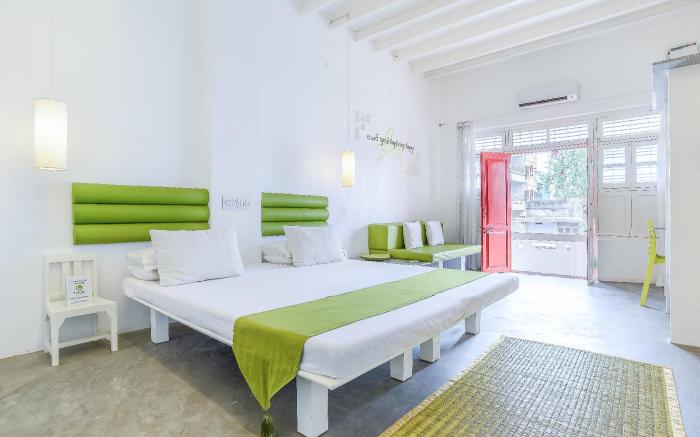 Itsy Hotels Red Lotus Heritage, Promenade Beach