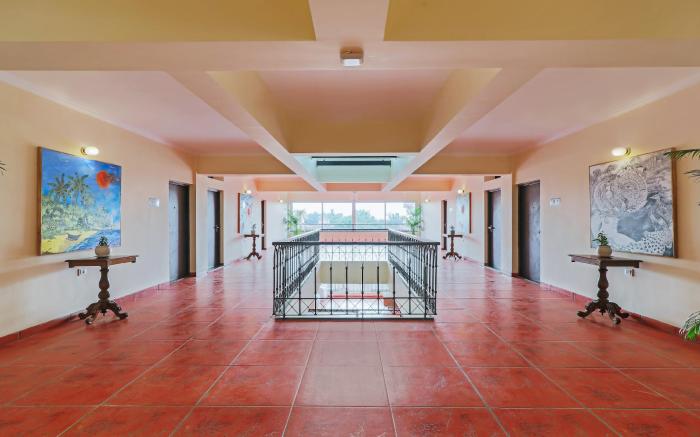 Treebo Premium Dona Eliza, 700 metres from Calangute Beach