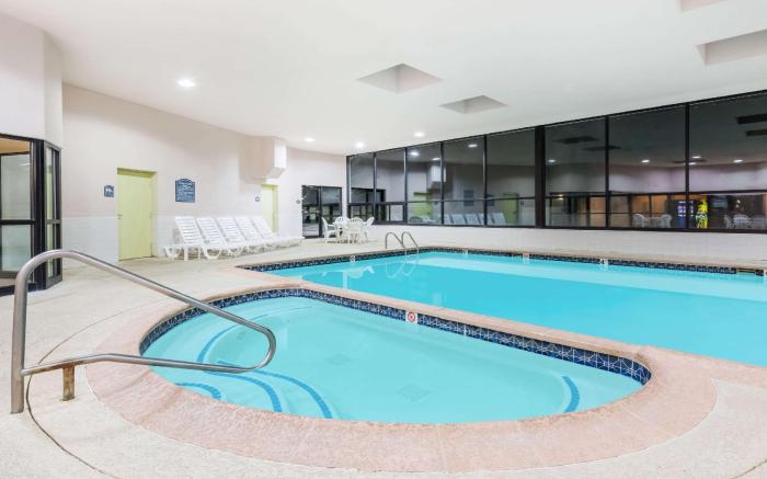 Ramada by Wyndham Harrisburg/Hershey Area