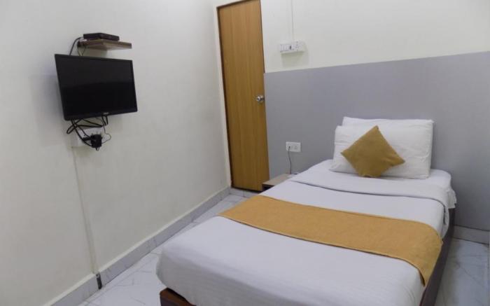Hotel Maha Residency