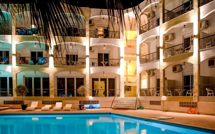 Stavros Beach Hotel