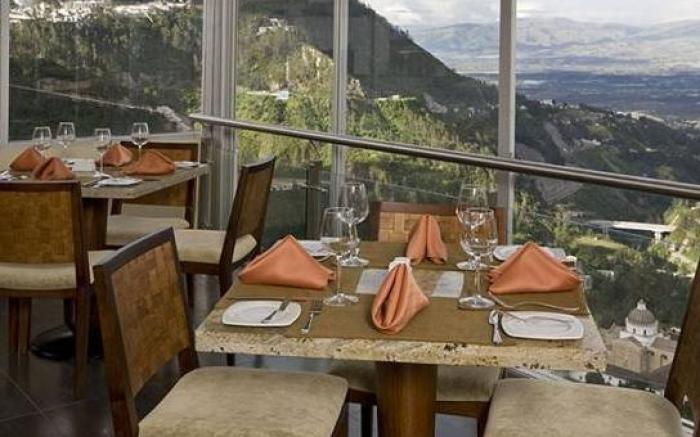 Hotel Stubel Suites & Cafe