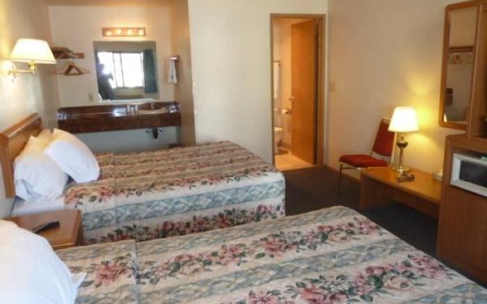Milwaukie Inn Portland South