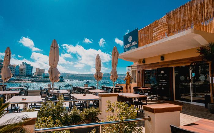 Gillieru Harbour Hotel