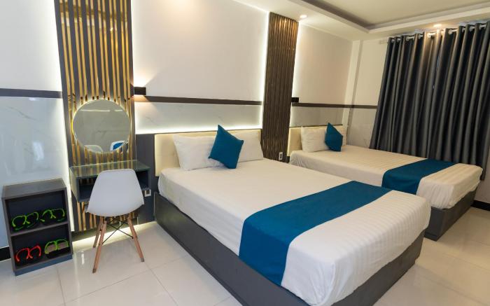 PRINCE HOTEL