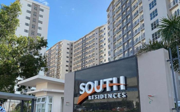 Cozy 2 BR Unit At South Residences SM Southmall