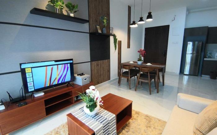 NOROS Homestay @ Residensi Troika  