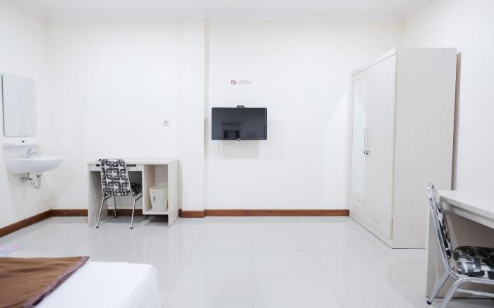 wisma delapan Mitra RedDoorz