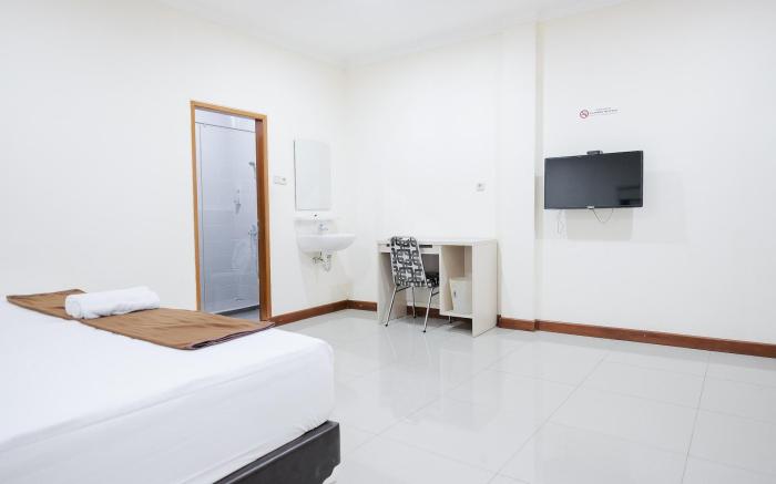 wisma delapan Mitra RedDoorz